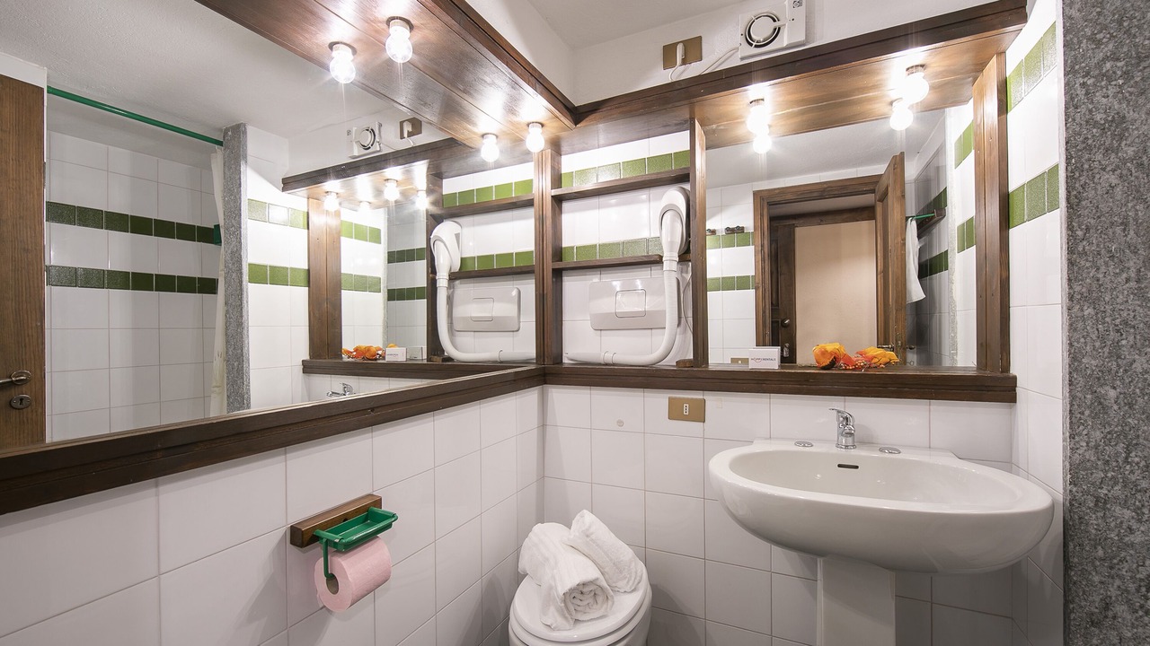 Photo of Bathroom in Grangesises