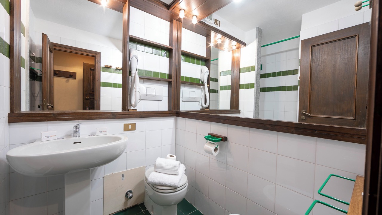 Photo of Bathroom in Grangesises