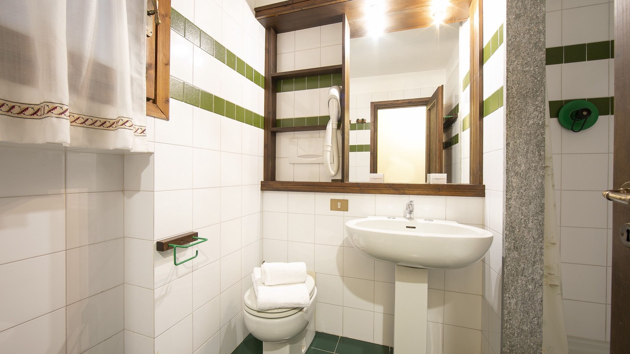 Photo of Bathroom in Grangesises