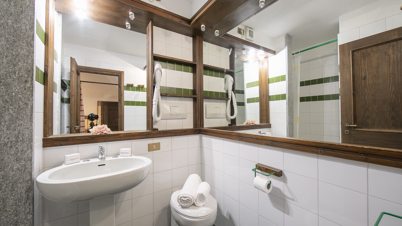 Photo of Bathroom in Grangesises