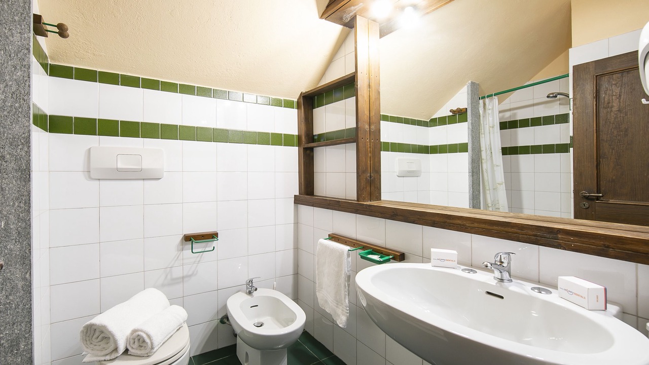 Photo of Bathroom in Grangesises