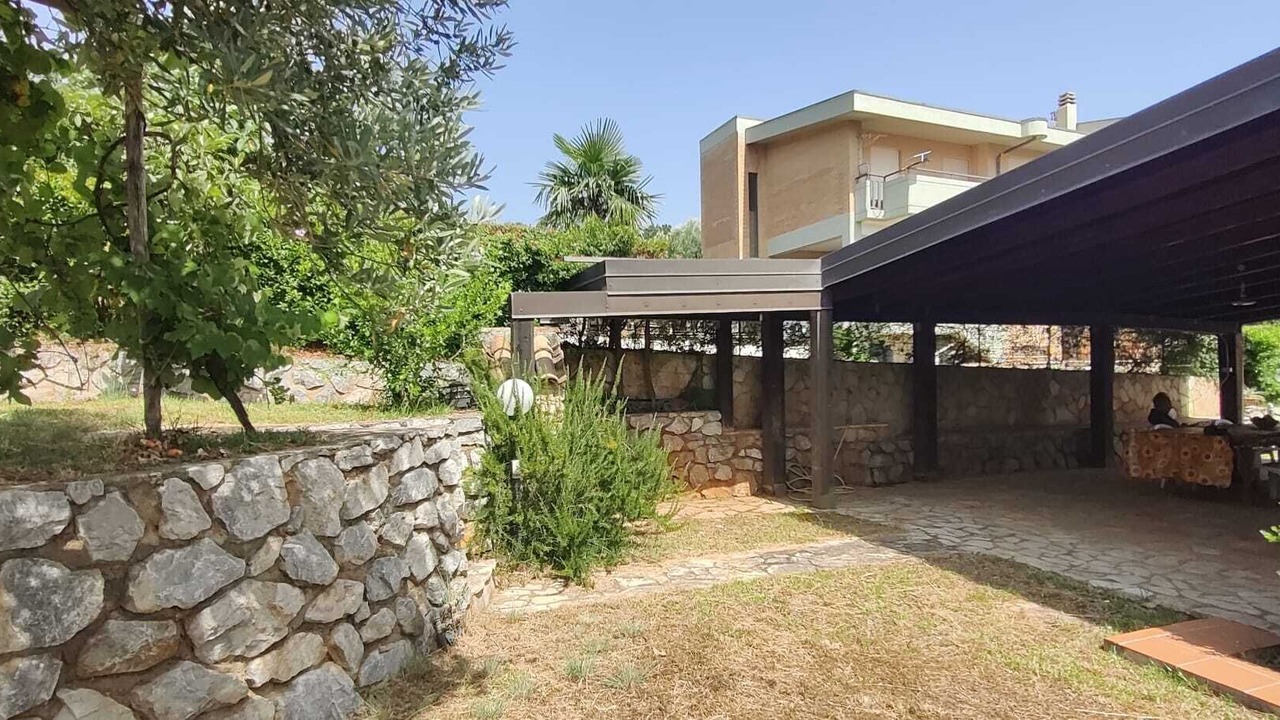 Photo of Outdoor in Gizzeria