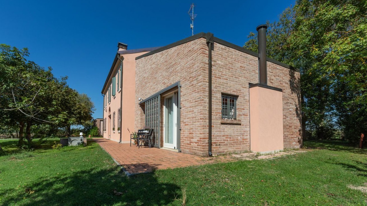 Photo of Outdoor in Pontelagoscuro