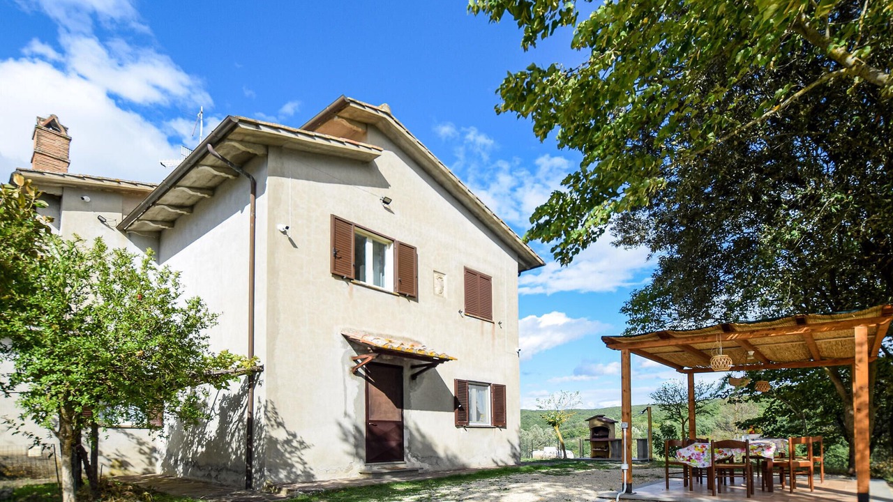 Photo of Others in Giove