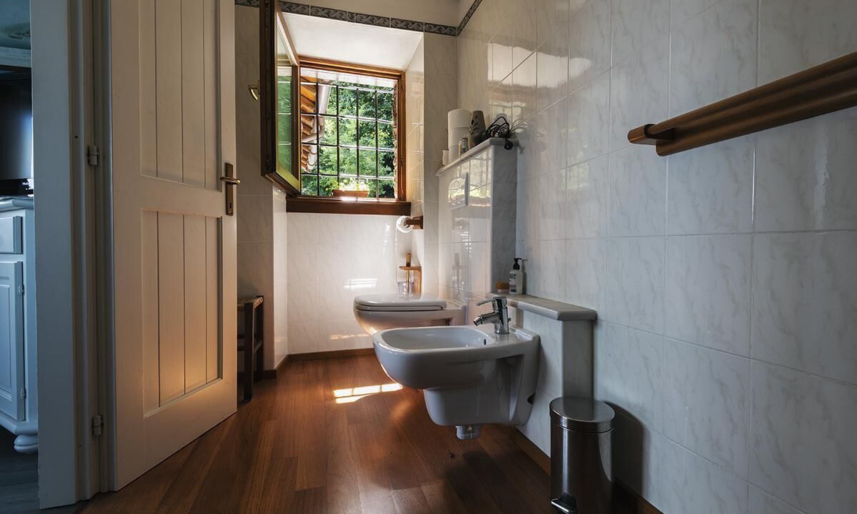 Photo of Bathroom in Cremia