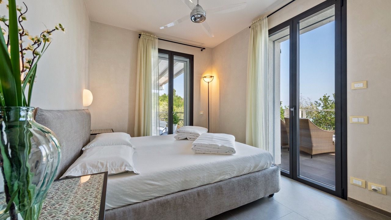 Photo of Bedroom in Gardone Riviera