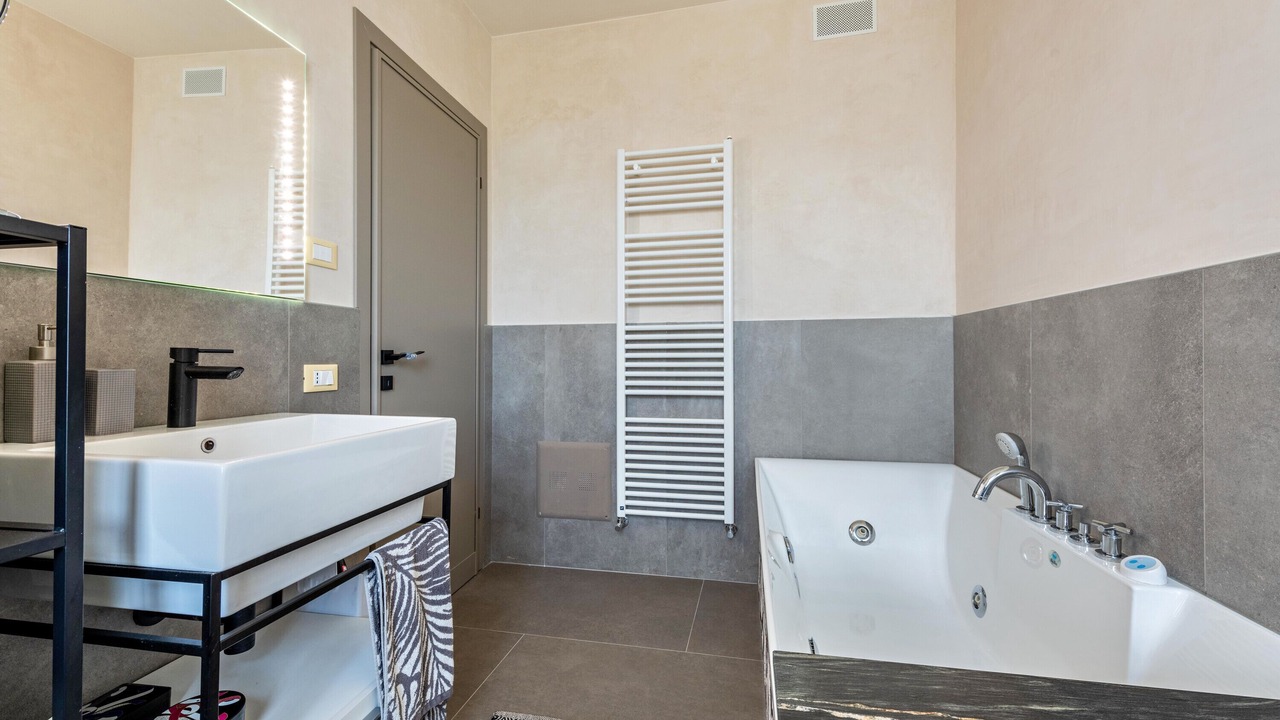 Photo of Bathroom in Gardone Riviera