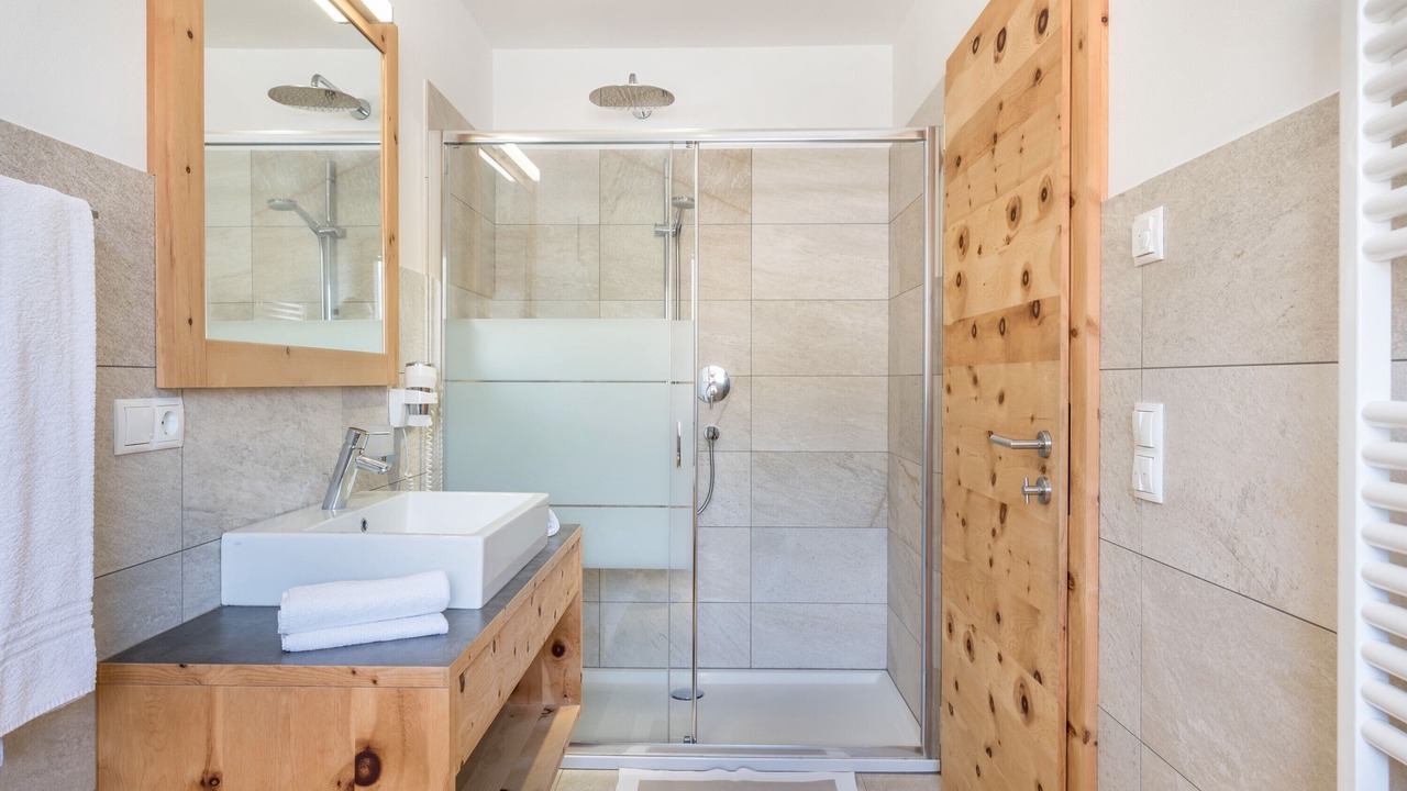 Photo of Bathroom in Gudon