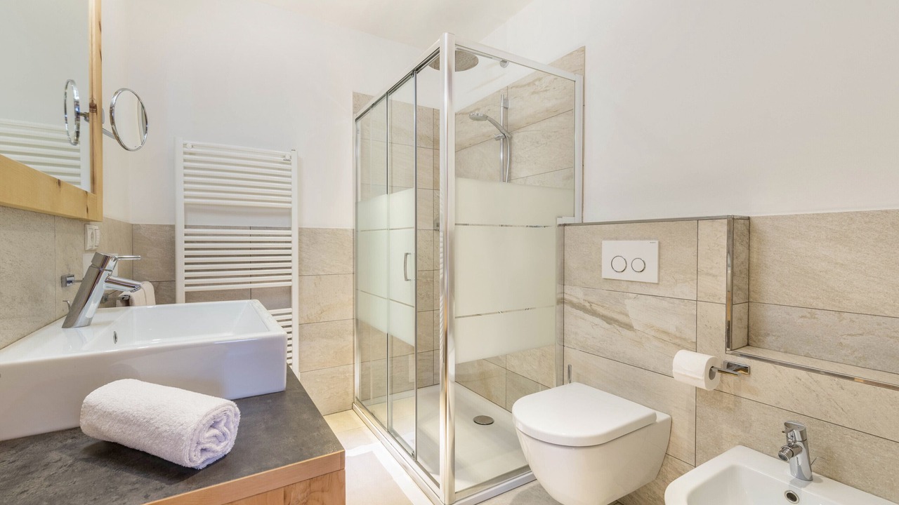 Photo of Bathroom in Gudon