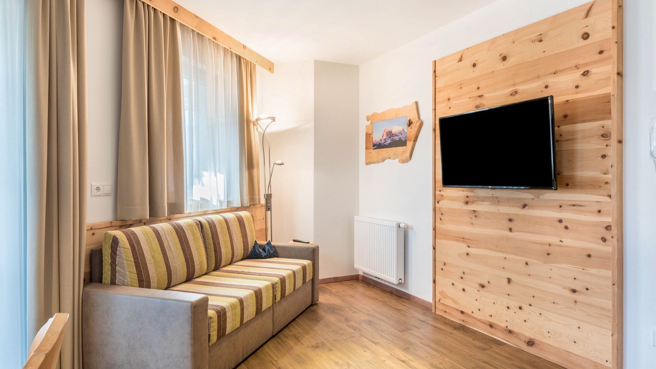 Photo of Livingroom in Gudon