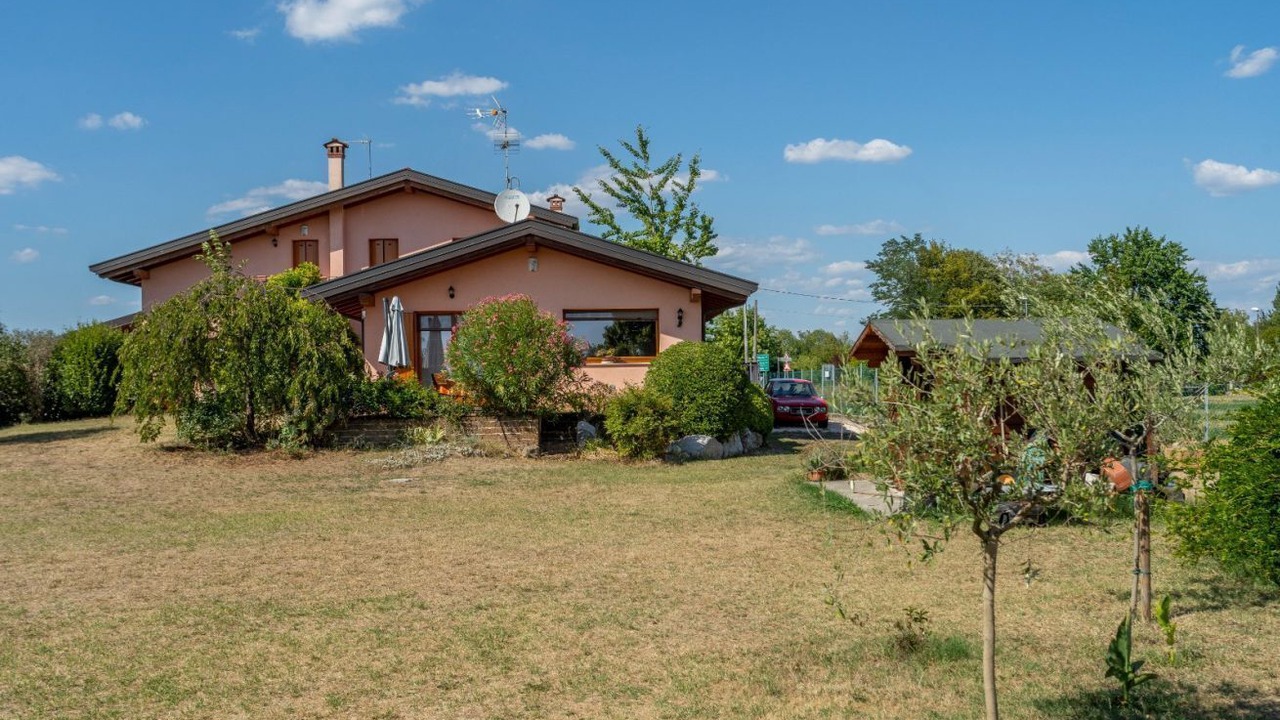 Photo of Outdoor in Gonars