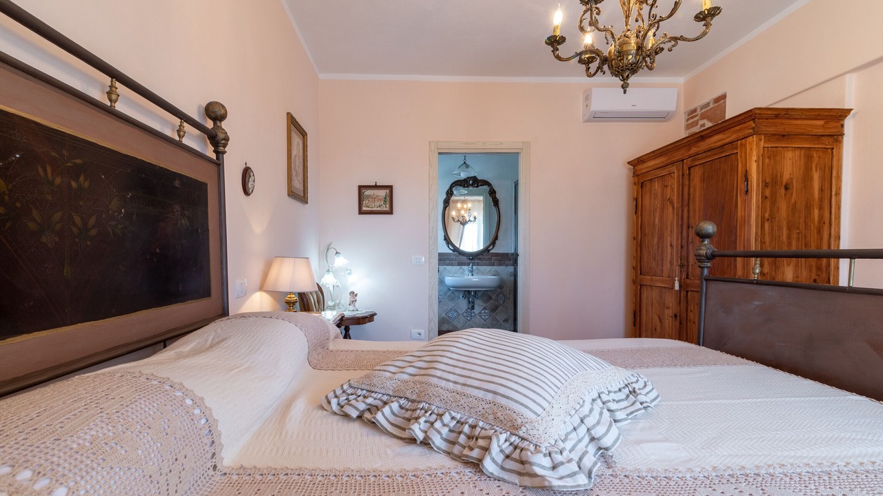 Photo of Bedroom in Cortona