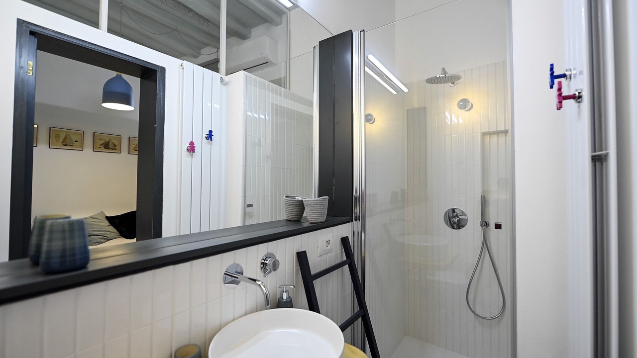 Photo of Bathroom in Rione XVI Ludovisi