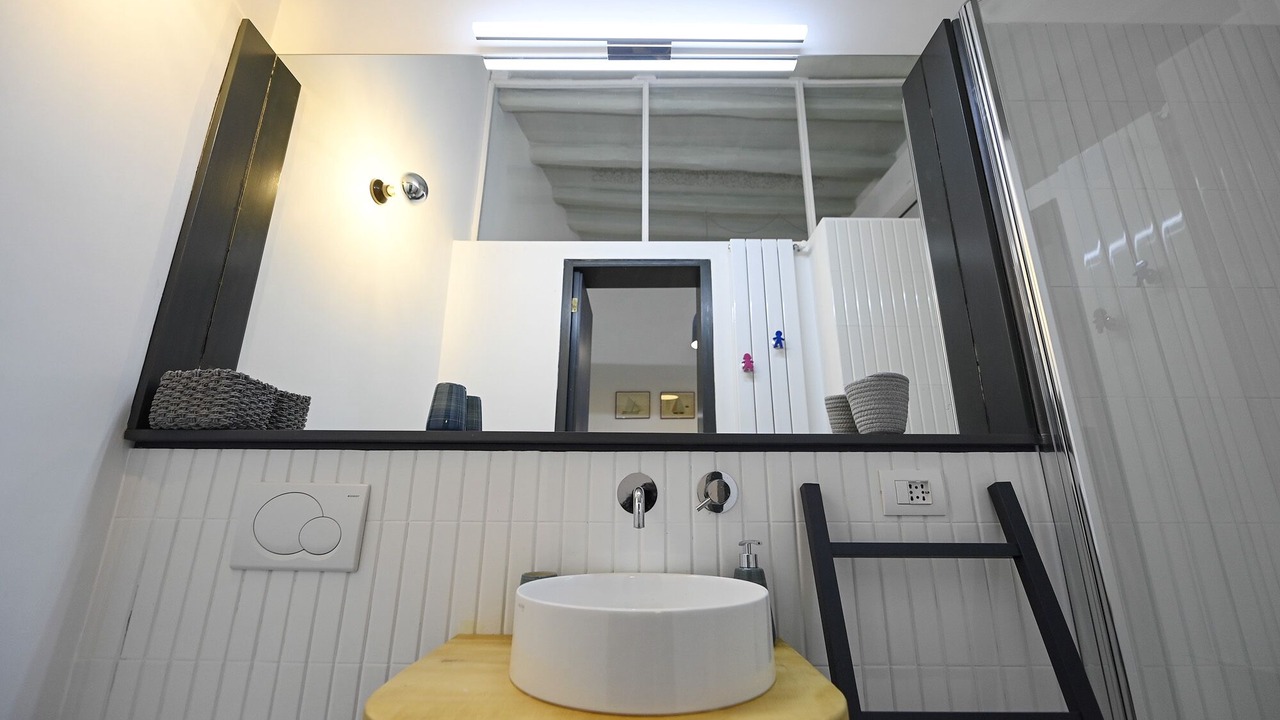 Photo of Bathroom in Rione XVI Ludovisi