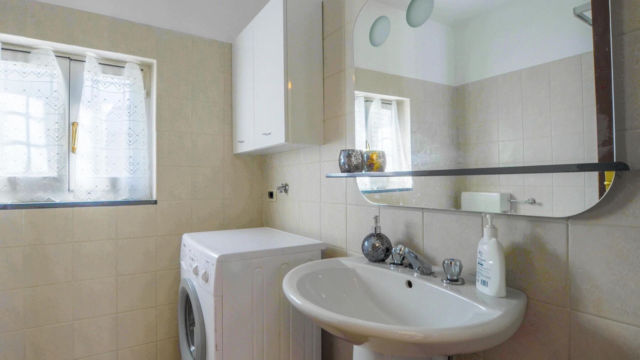 Photo of Bathroom in Framura