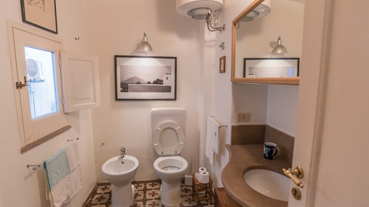 Photo of Bathroom in Lipari Historic Centre