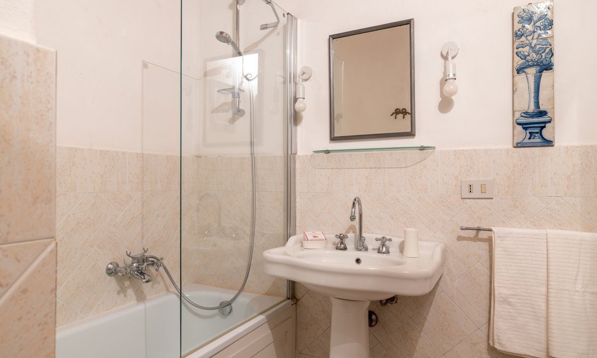 Photo of Bathroom in Otricoli