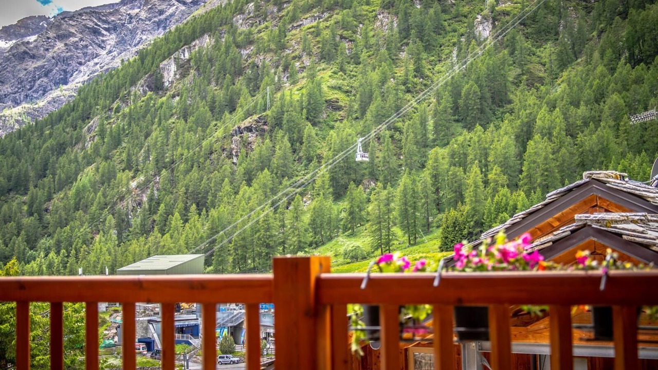 Photo of Outdoor in Tschaval