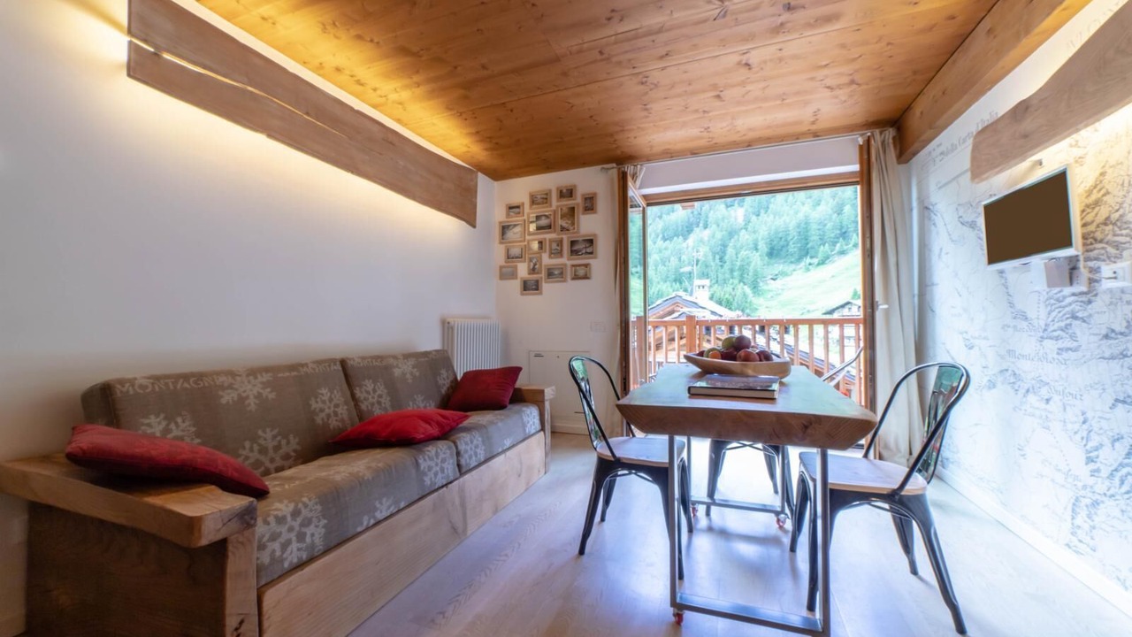 Photo of Livingroom in Tschaval