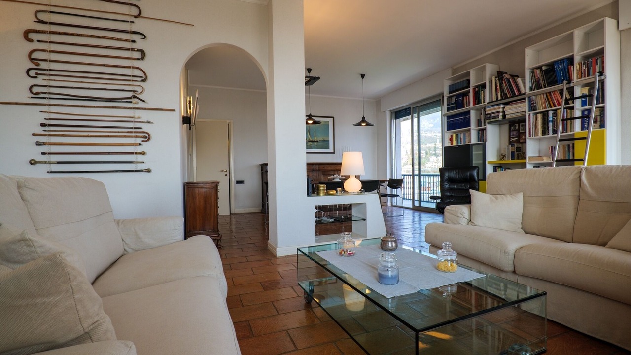 Photo of Livingroom in Intra