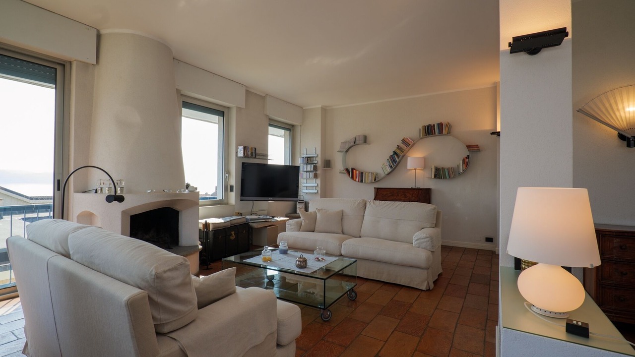 Photo of Livingroom in Intra