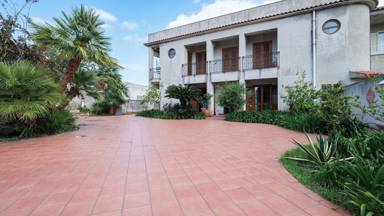 Photo of Outdoor in Faro Superiore