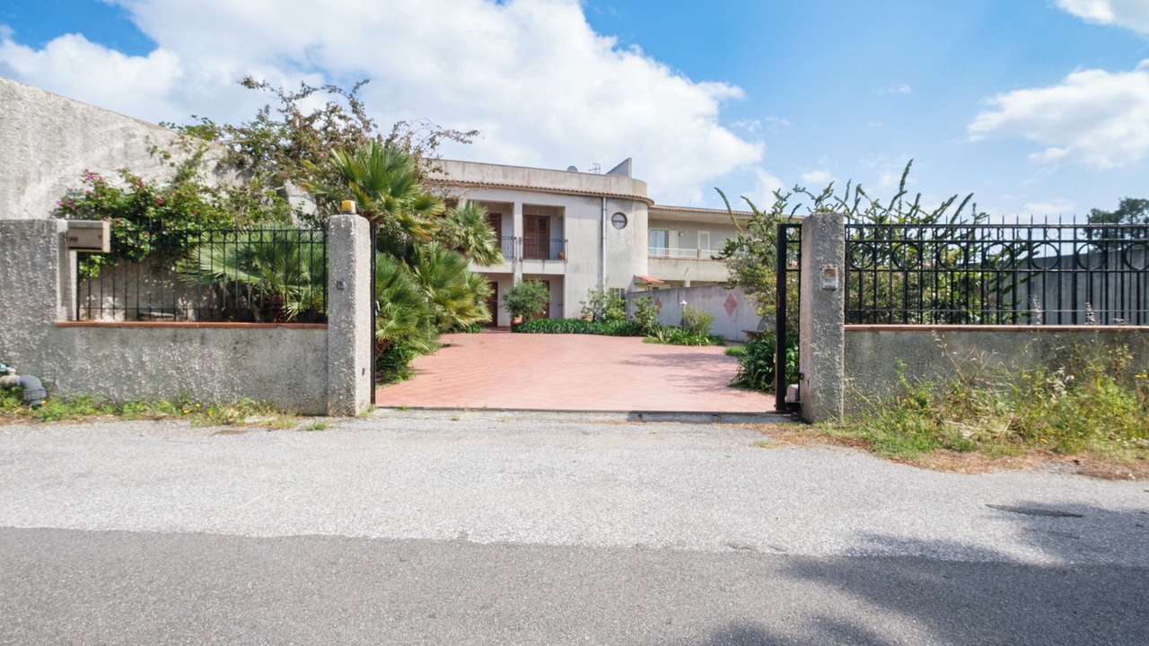 Photo of Outdoor in Faro Superiore