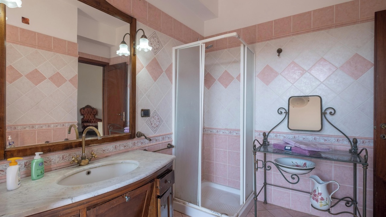 Photo of Bathroom in Faro Superiore