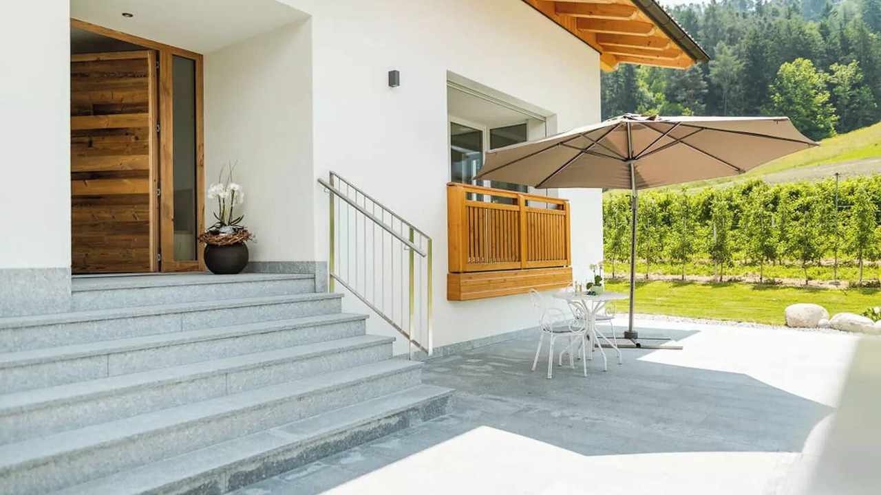 Photo of Patio Balcony in Gudon
