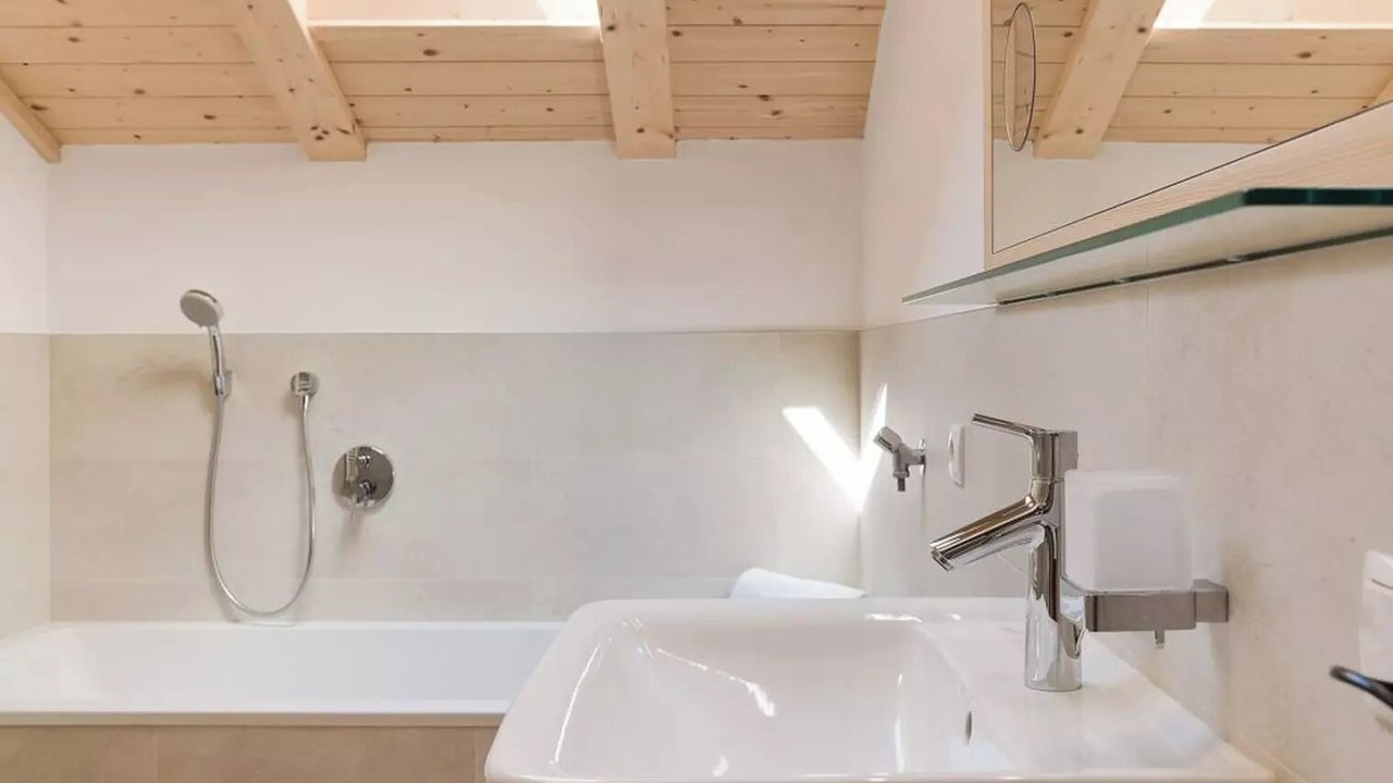 Photo of Bathroom in Gudon