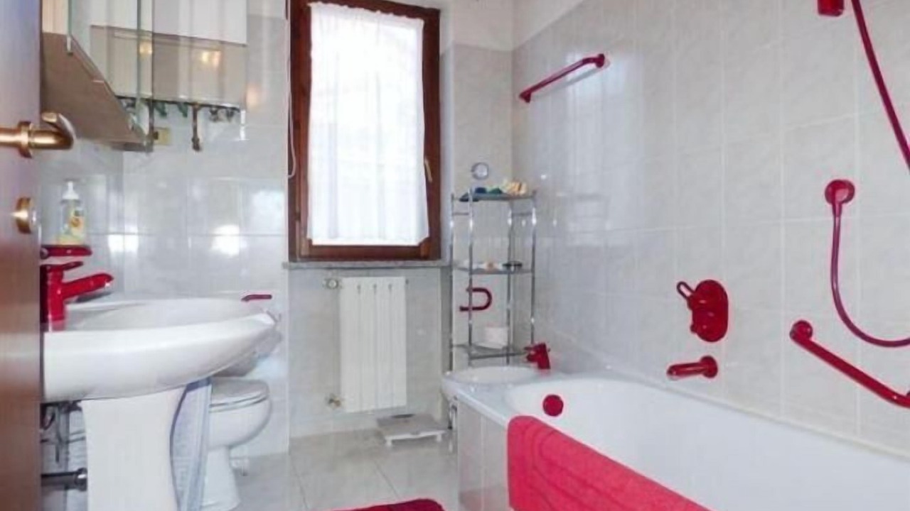 Photo of Bathroom in Pino Lago Maggiore