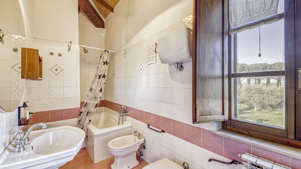 Photo of Bathroom in Castiglione del Lago