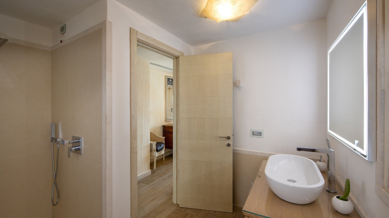Photo of Bathroom in Notteri