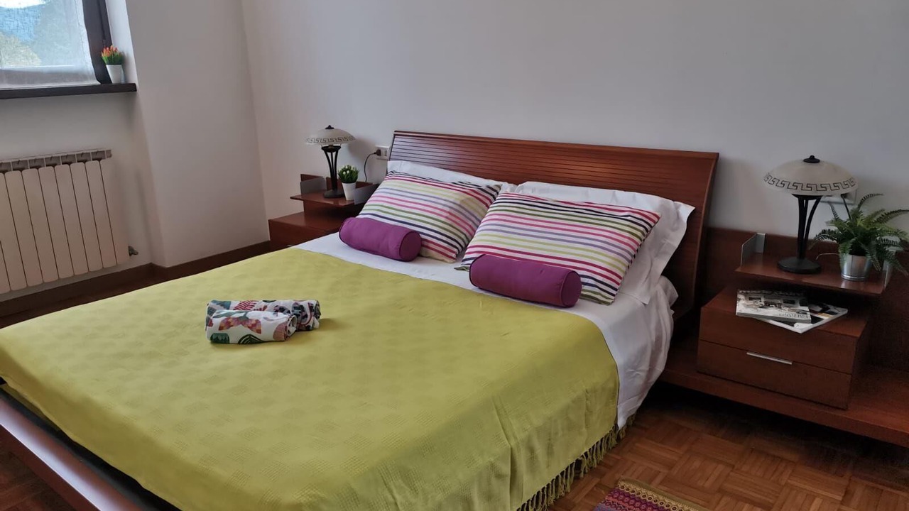 Photo of Bedroom in Travedona-Monate