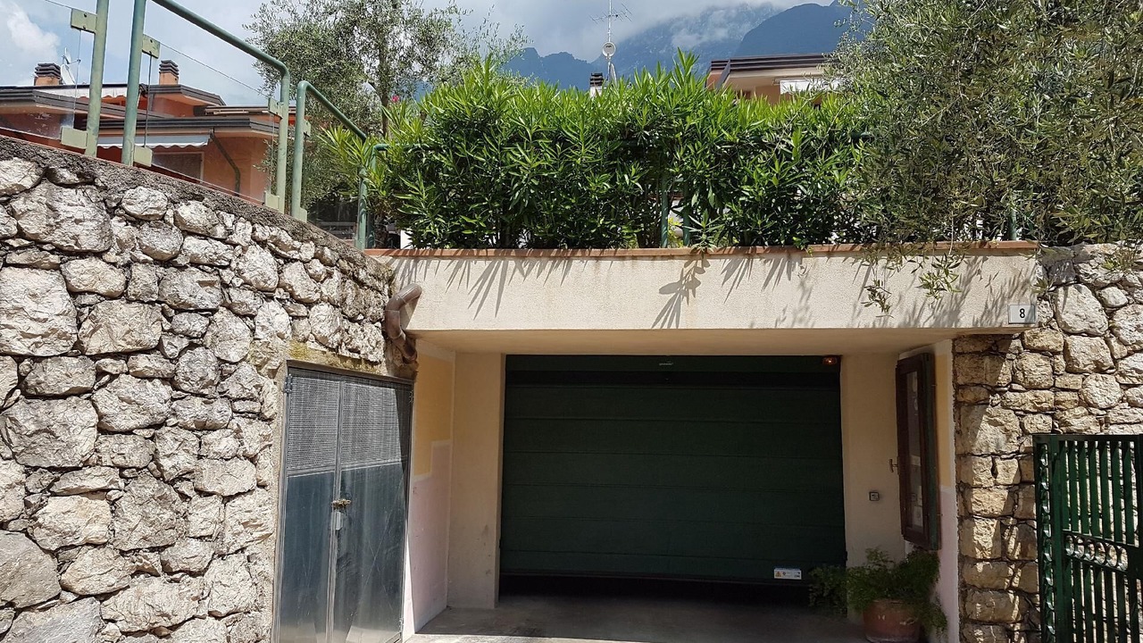 Photo of Others in Assenza