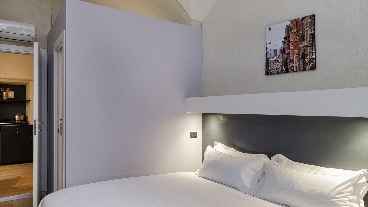 Photo of Bedroom in Genoa Historical Centre