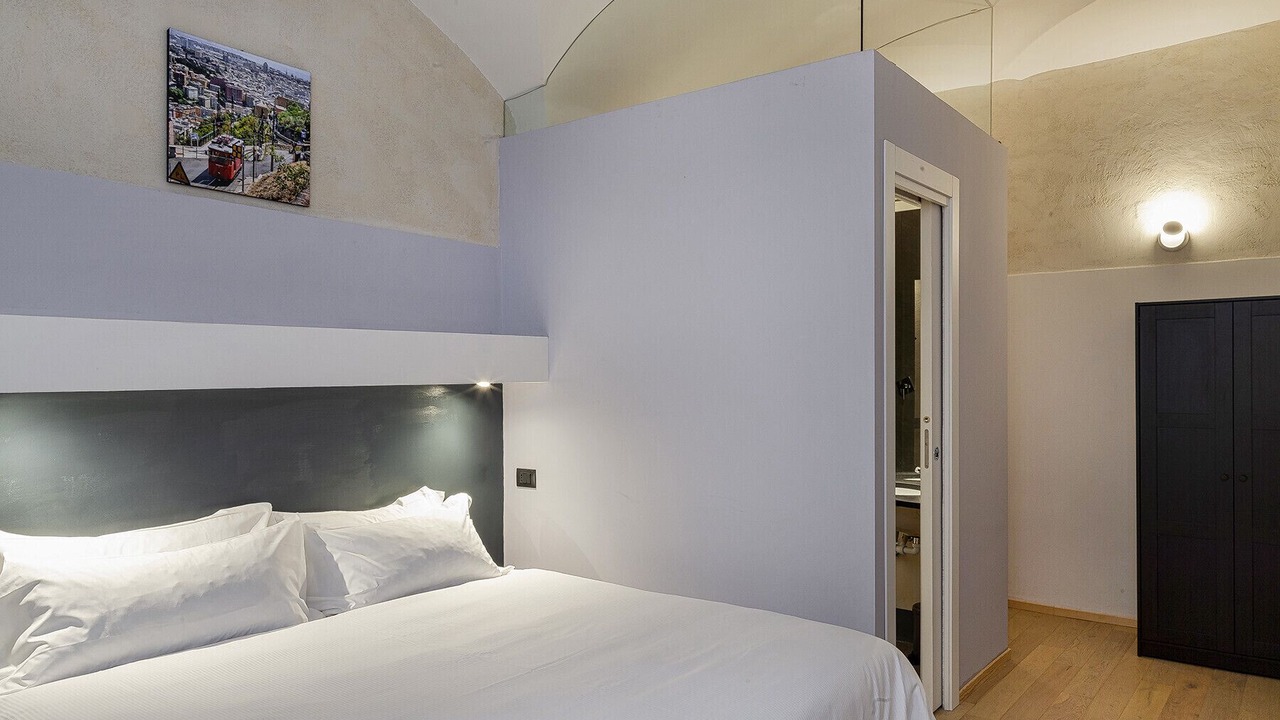 Photo of Bedroom in Genoa Historical Centre