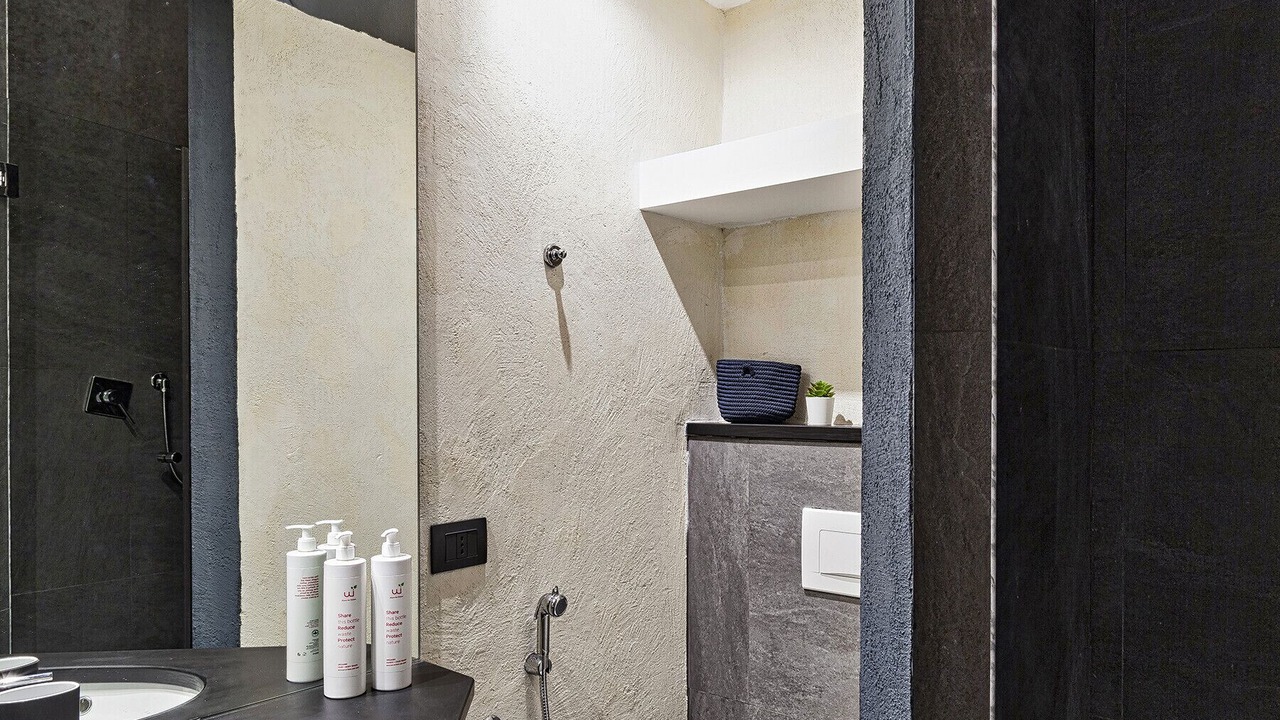 Photo of Bathroom in Genoa Historical Centre