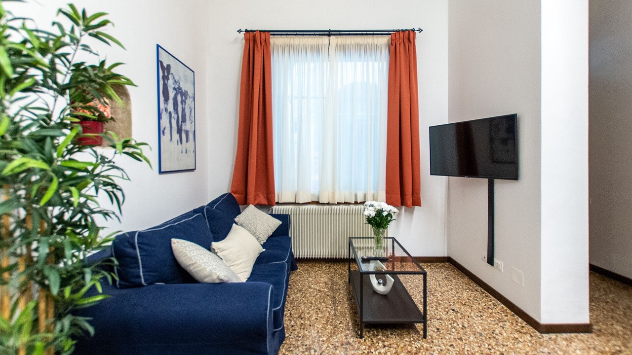 Photo of Livingroom in Historic Centre