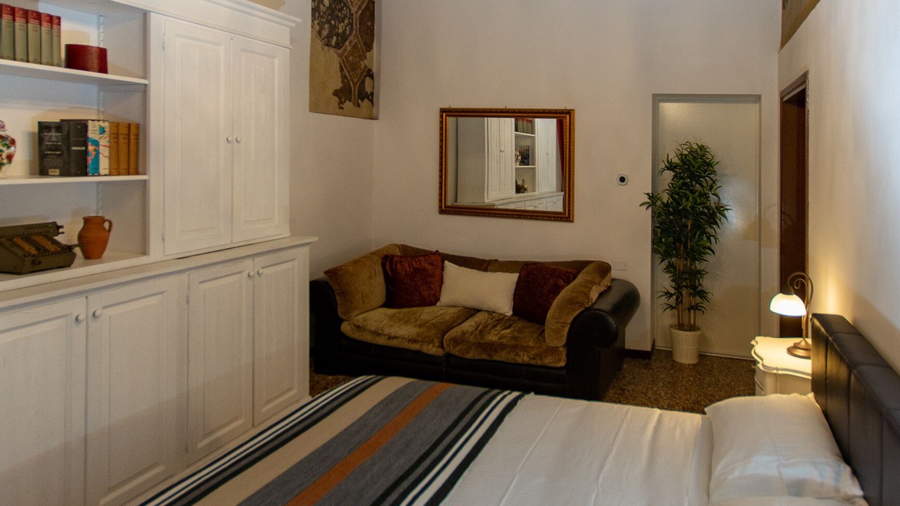 Photo of Bedroom in Historic Centre