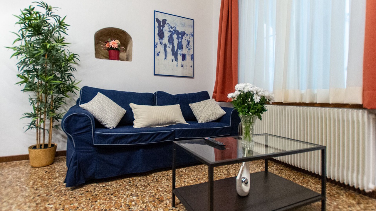 Photo of Livingroom in Historic Centre