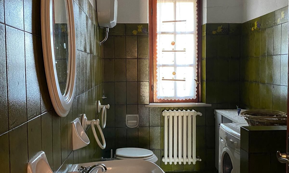 Photo of Bathroom in Latina Lido