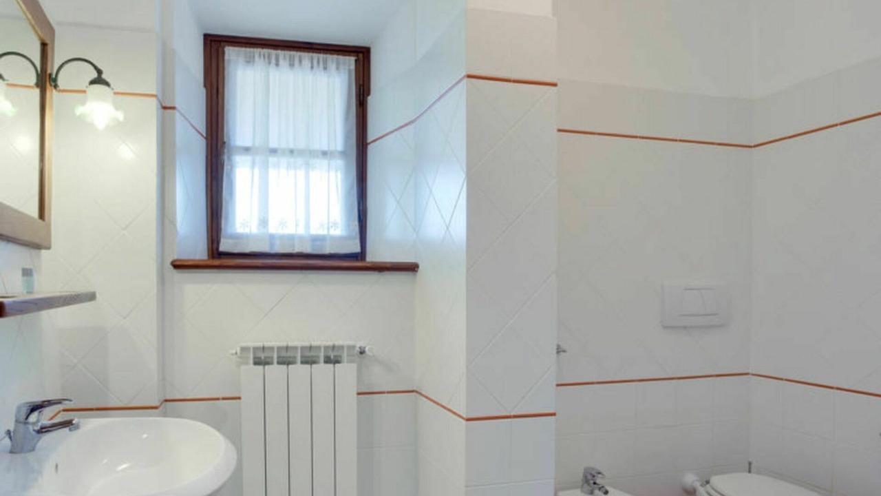 Photo of Bathroom in Camporgiano
