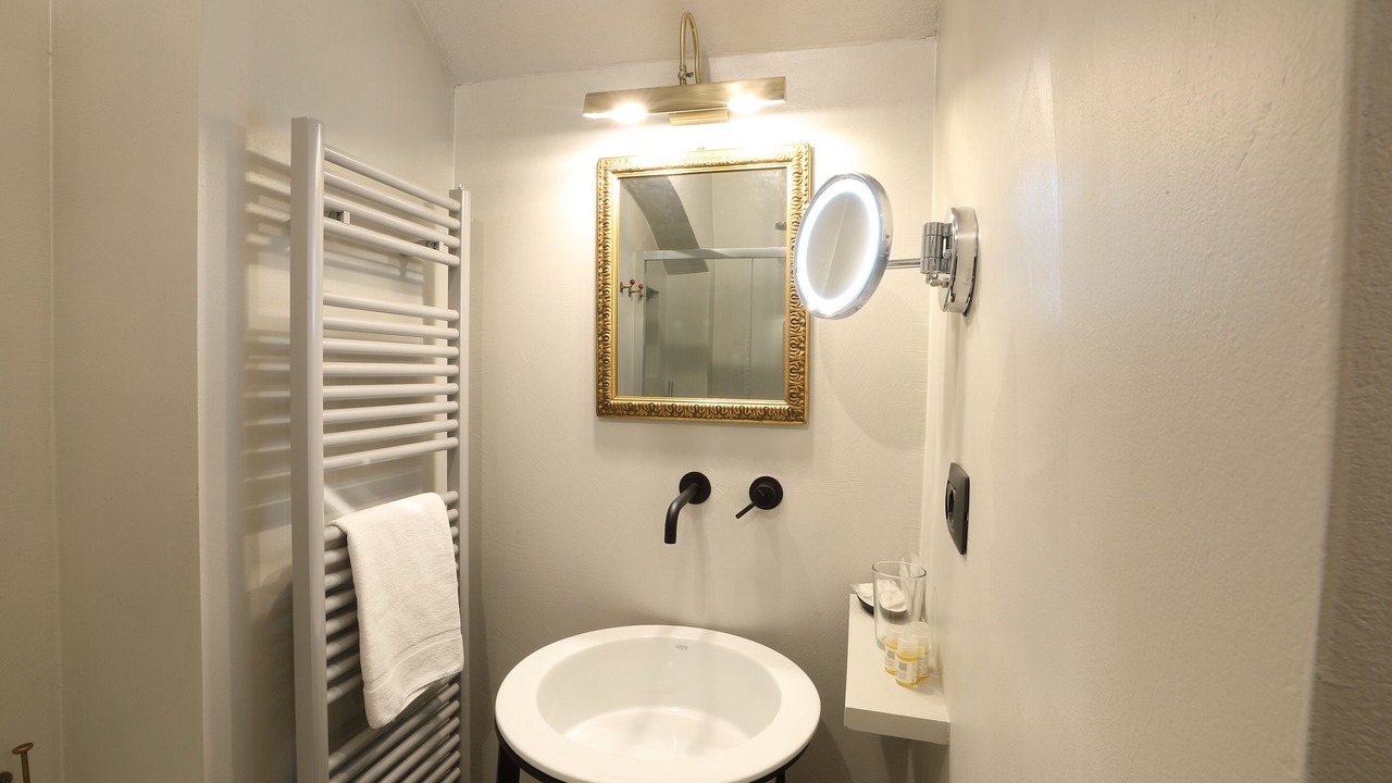 Photo of Bathroom in Barolo