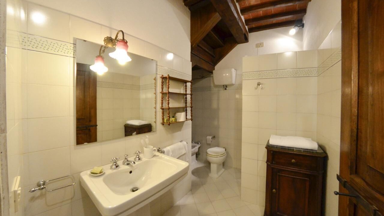 Photo of Bathroom in San Pietro a Cegliolo
