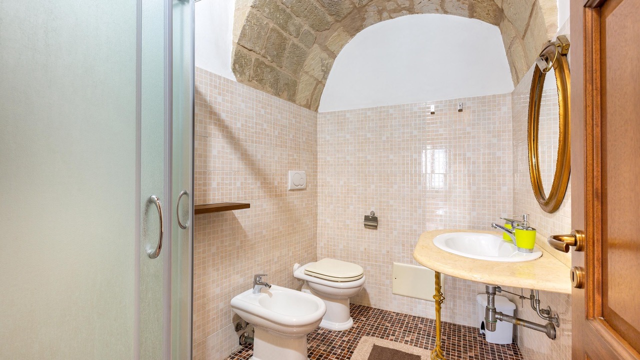 Photo of Bathroom in Vernole