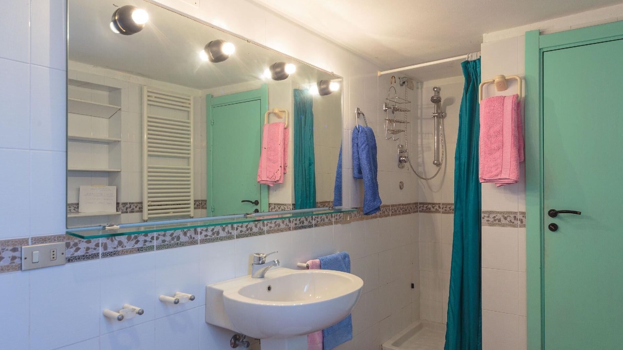 Photo of Bathroom in Recco
