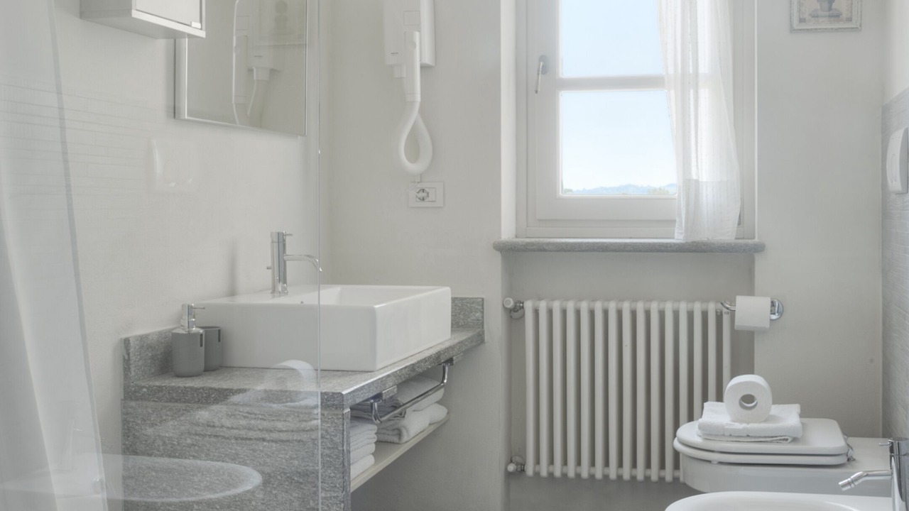 Photo of Bathroom in Santo Stefano Belbo