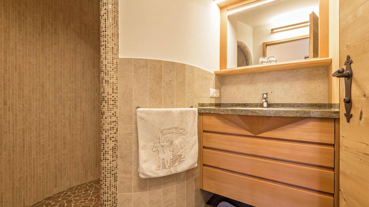Photo of Bathroom in Albions