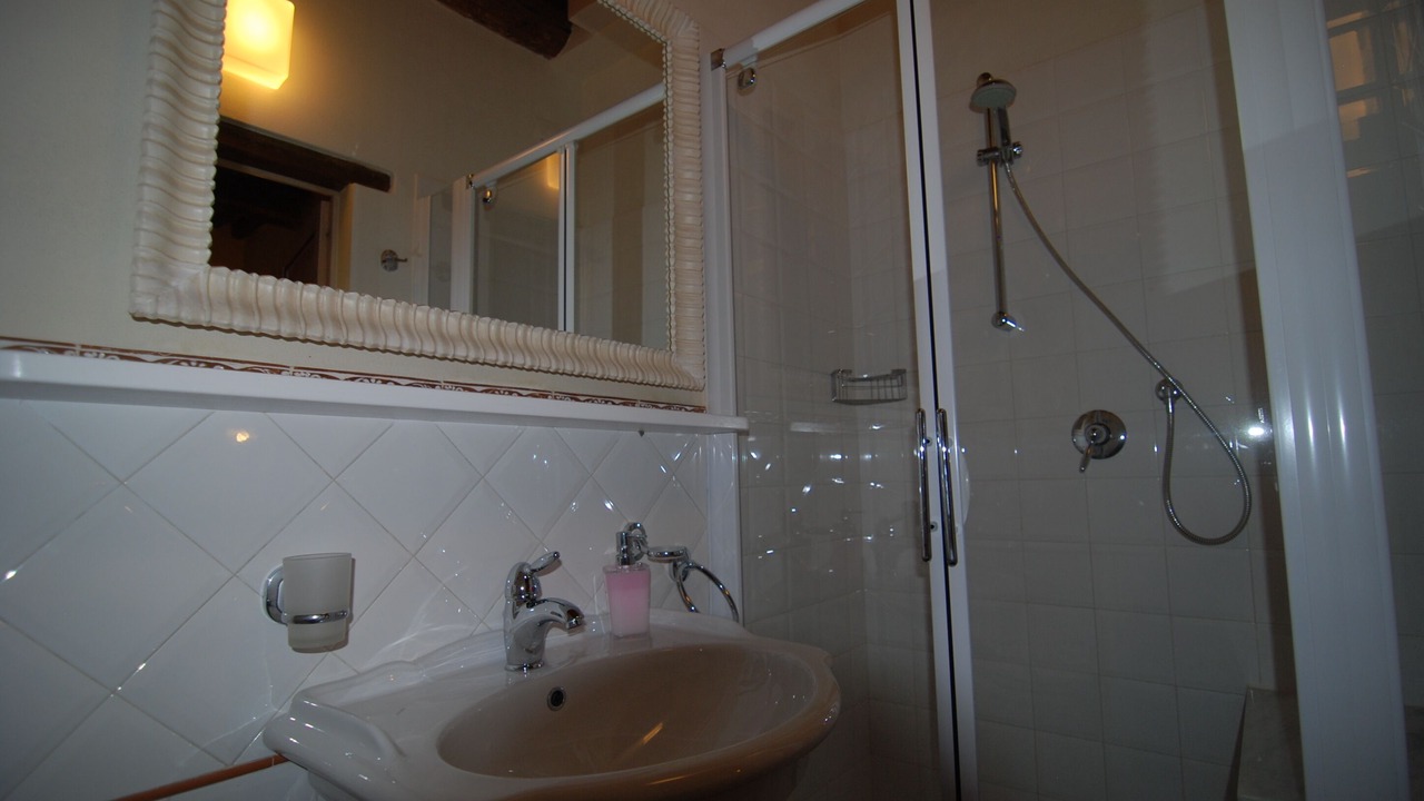 Photo of Bathroom in Paciano